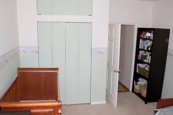 Sold by Real Direct | media 17