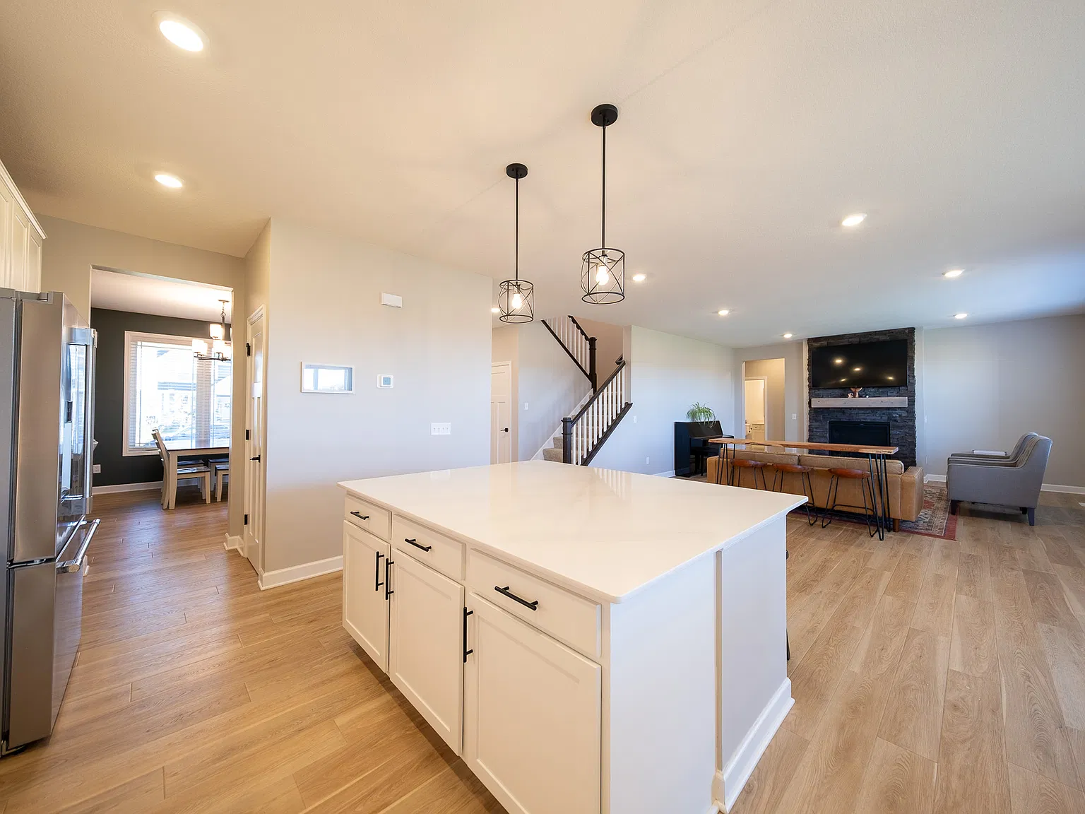 Hinckley Avenue, Lakeville (17904) RS CW1 - 1 — Photo 4