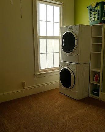Laundry/2nd Bedroom