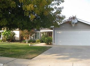 321 Sunset St, Kingsburg, CA 93631