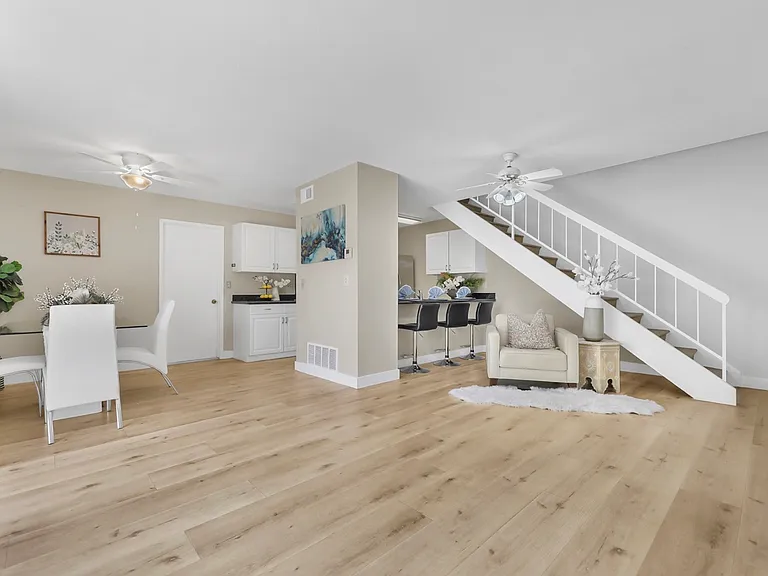 74237 Catalina Way — Photo 2