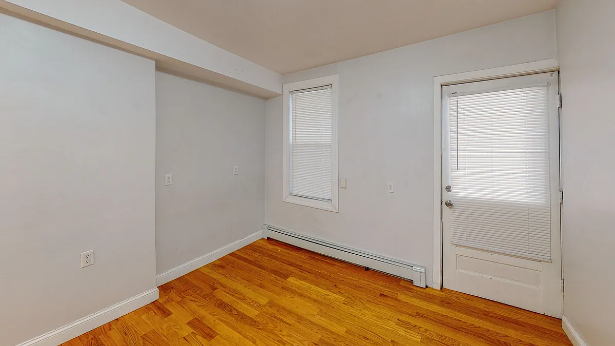 Building Photo - 67 Marion St #2