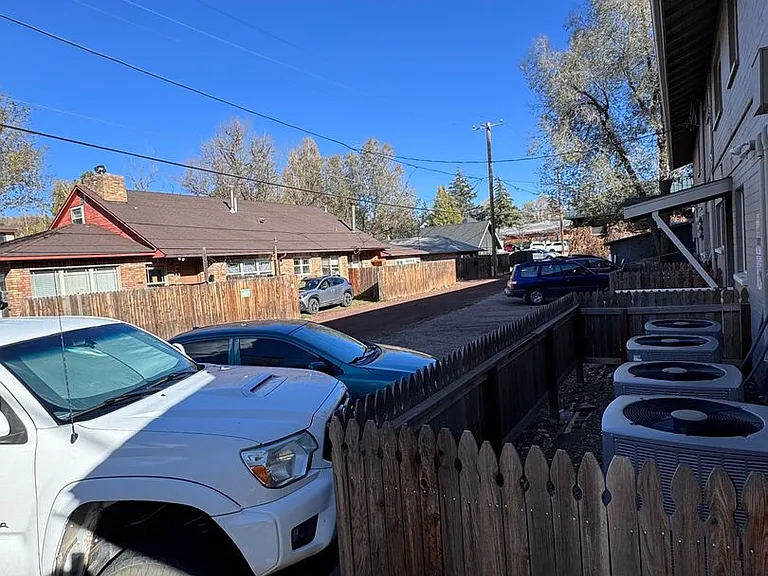 220 W Cherry Ave — Photo 30