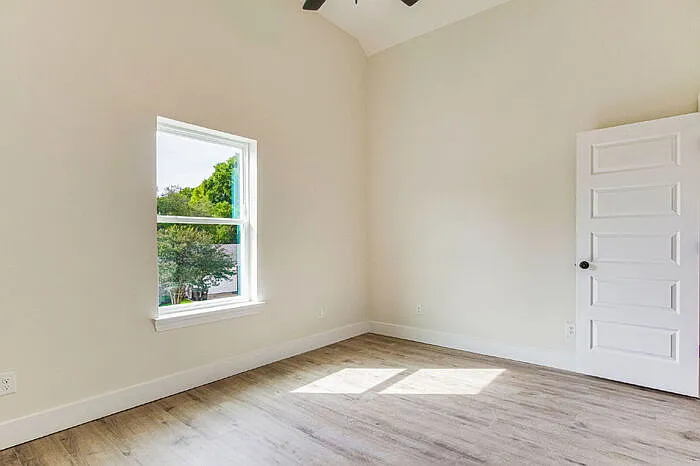 412 Elcino Dr — Photo 53