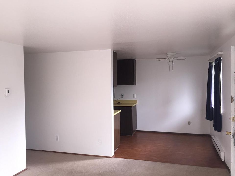 2nd image of 9667 Bridgeport Way SW APT 5