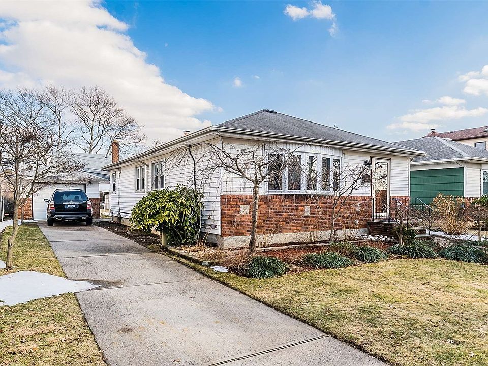 8325 240th Street, Bellerose, NY 11426 Zillow