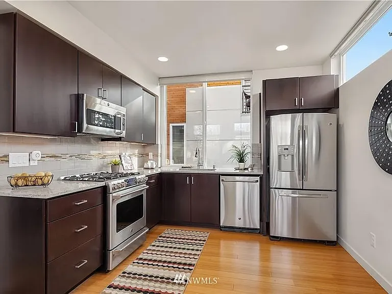 4214 Linden Ave N #A — Photo 3
