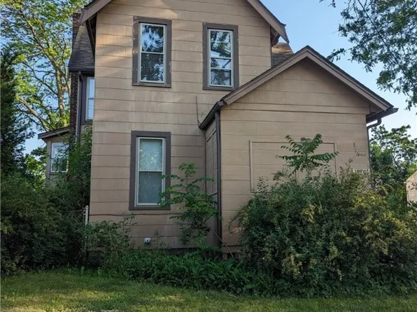 18701 Puritas Ave, Cleveland, OH 44135