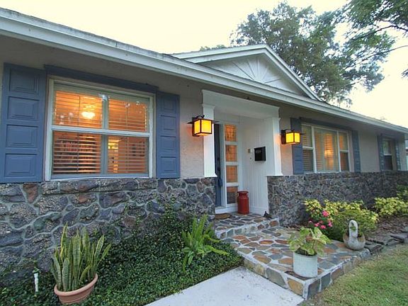 2nd image of 534 Brookside Cir