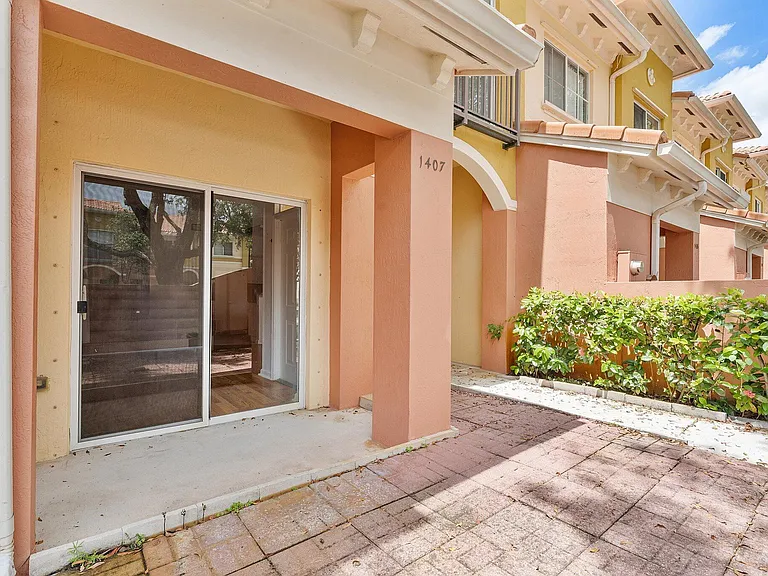 1407 S Santa Catalina Cir — Photo 27