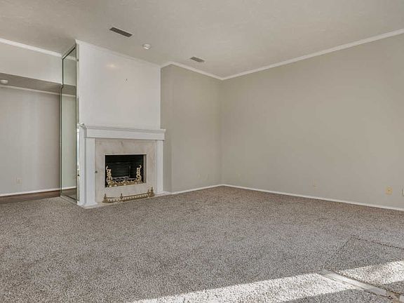3rd image of 3205 Amberwood Ln