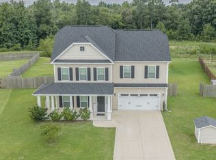 6821 Hunters Den Rd, Hope Mills, NC 28348
