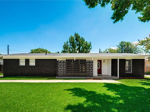 2nd image of 3474 Goldendale Dr