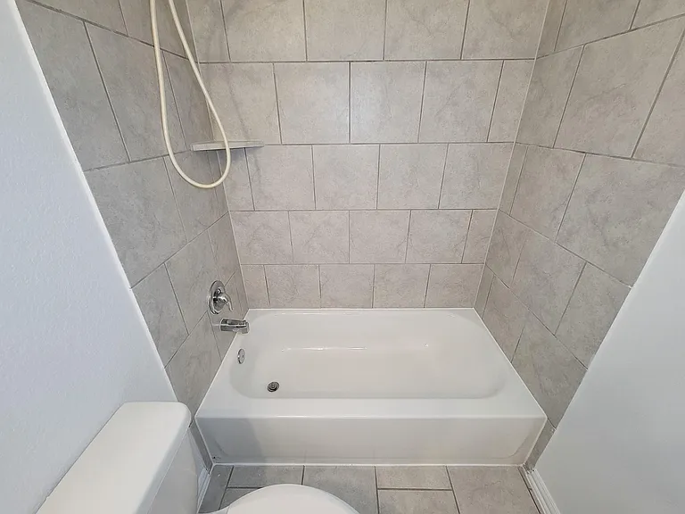 31351 Horseshoe Meadow Bend Ln — Photo 22