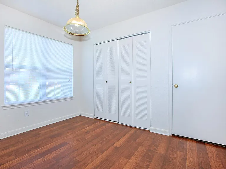 Greentree Pointe — Photo 10