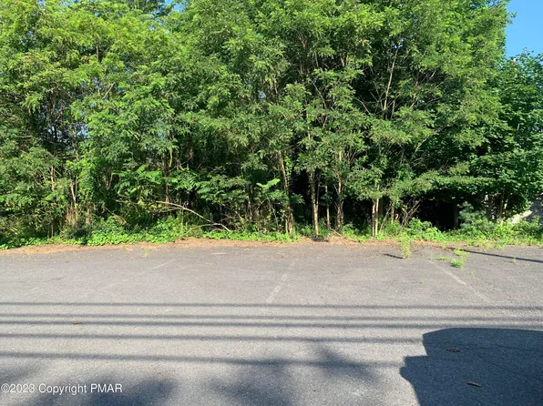 390 Route, Cresco, PA 18326