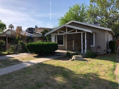 2406 E Floradora Ave, Fresno, CA, 93703