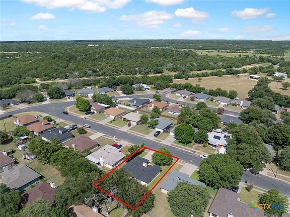 5th image of 2605 Hidden Hill Dr