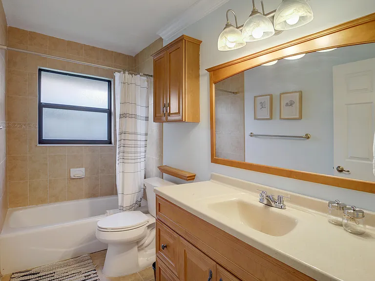 542 Indigo Ave — Photo 23