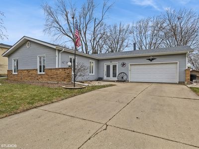 997 Saint Johns Rd, Woodstock, IL, 60098