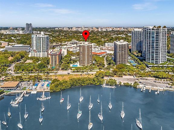 2nd image of 2901 S Bayshore Dr APT 10D