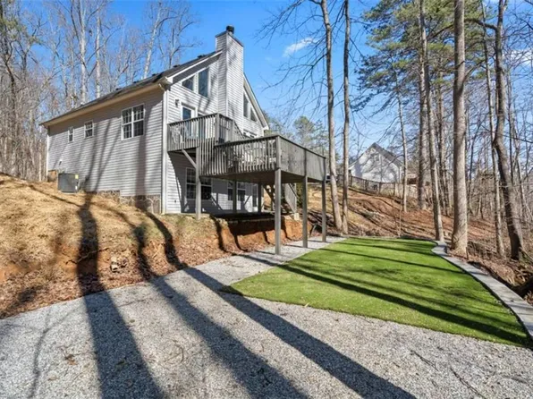 6524 Medlock Rd, Gainesville, GA 30506