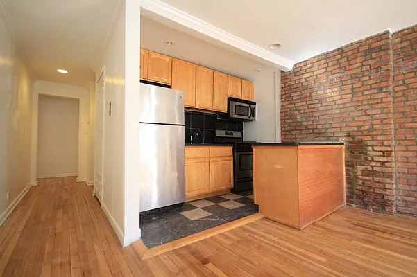 Rented by MNS | media 33