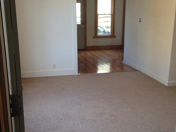 3rd image of 117 Kingwood St