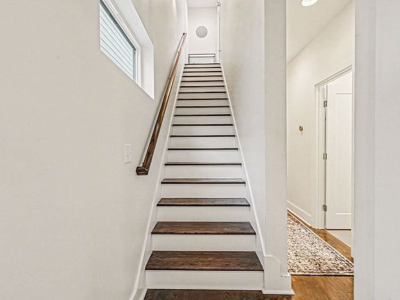 4th image of 6B Fern Ave