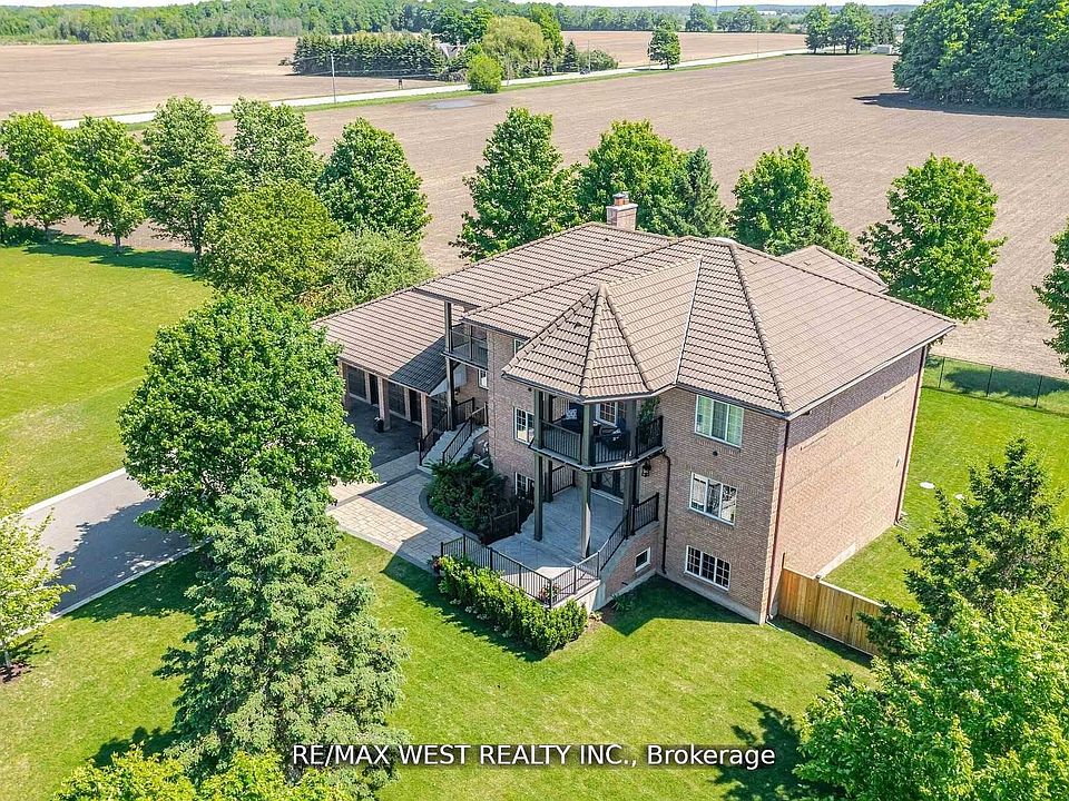 1st image of 7 Stewart Cres