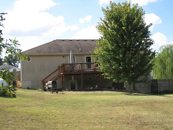 3rd image of 1607 W Emerald Oaks Dr