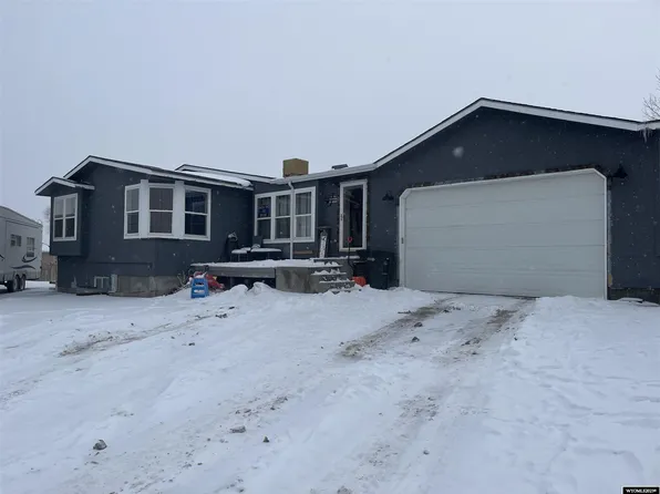 2130 Grant Cir, Green River, WY 82935