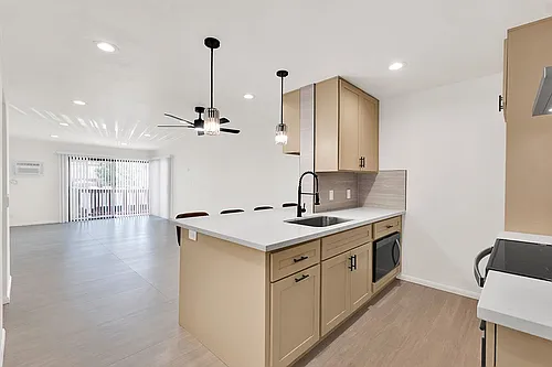 20234 Cantara St Photo 1