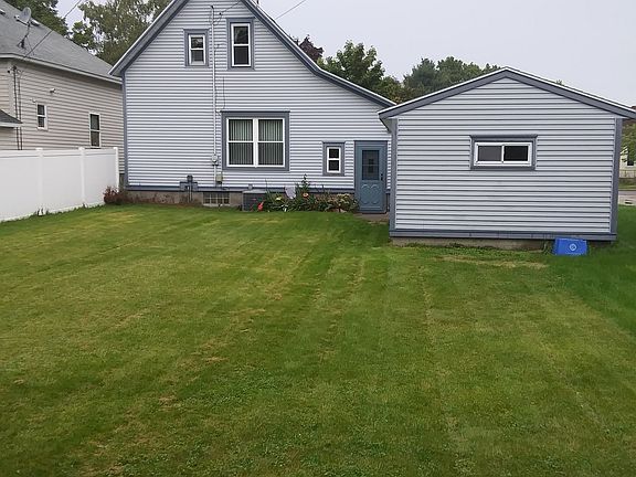 2nd image of 1111 W Hosmer St