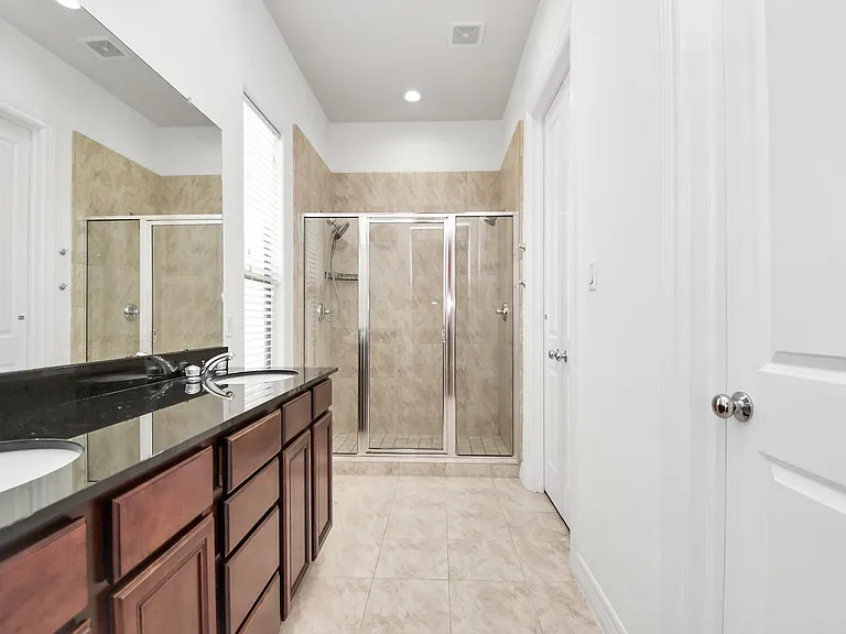3900 Center St — Photo 21