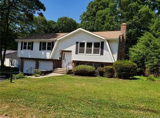 212 Westmont Dr, Waterbury, CT 06708