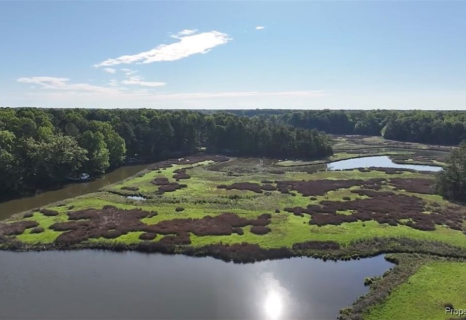 1st image of 591 Plantation Rd