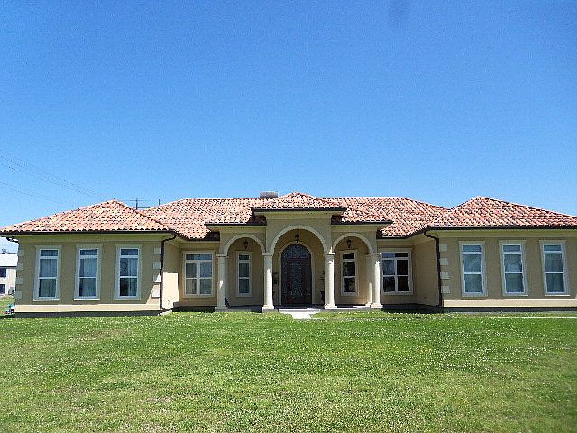 1st image of 153 Norwood Dr