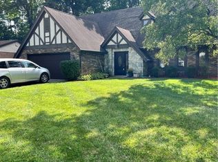 8251 Elmway Dr, Dayton, OH 45415