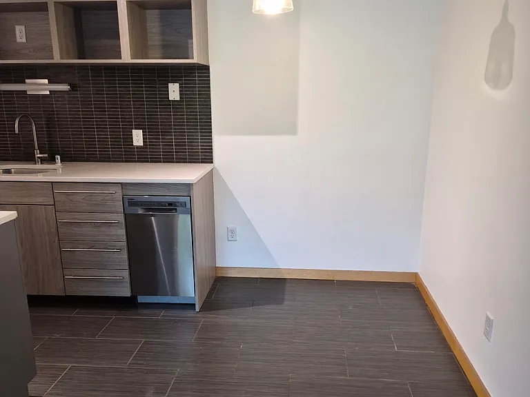 3720 Minnehaha Ave S #15 — Photo 3
