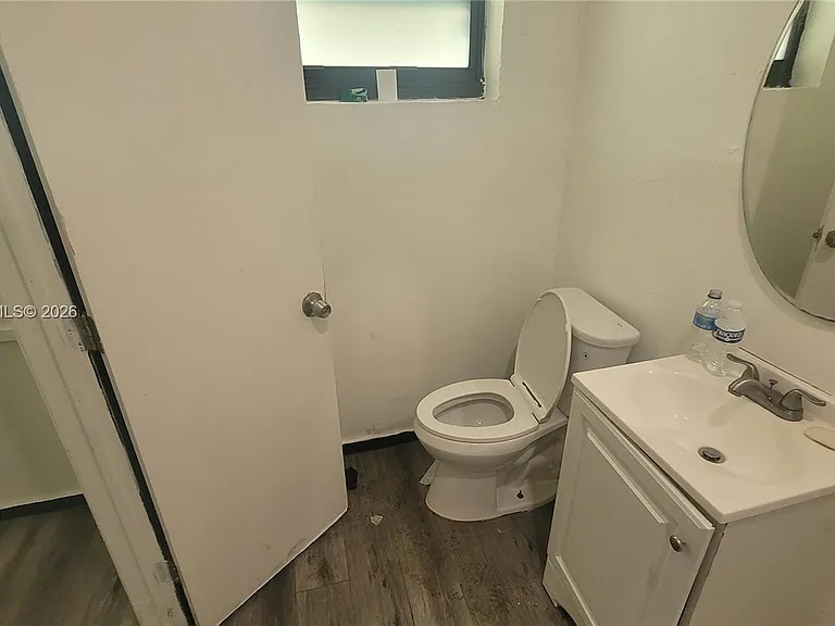2742 Johnson St #20 — Photo 7
