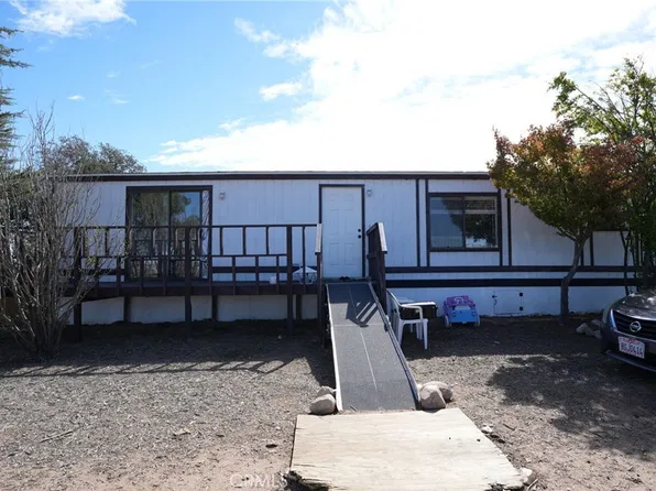 10960 Duxbury Rd, Oak Hills, CA 92344