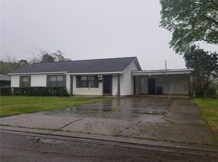 113 Greenwood Dr, Jennings, LA 70546