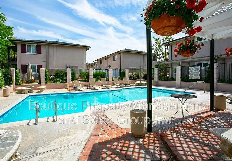 660 S Glassell St #88 — Photo 26