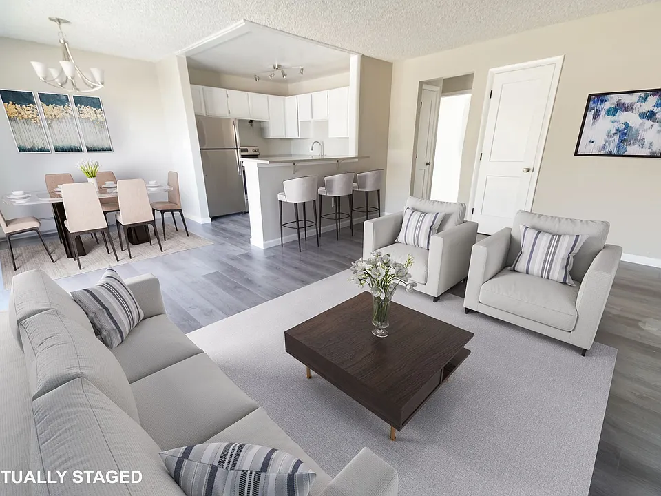 Caravelle Apartments
