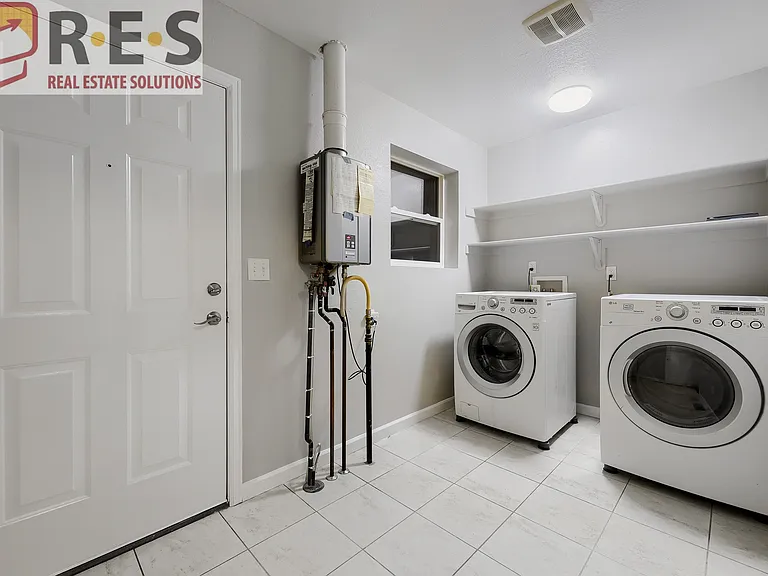 2155 W Baltic Pl — Photo 15