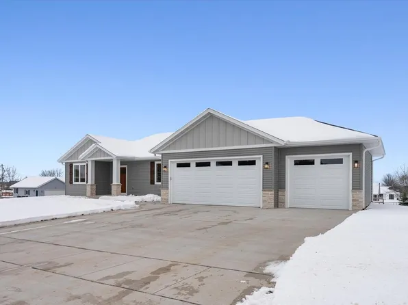 419 Eastfield DRIVE, Oostburg, WI 53070