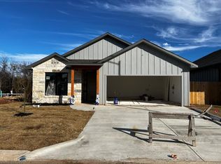 505 Mooney Ln, Fredericksburg, TX 78624