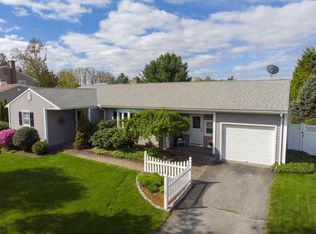 14 Rachael St, Springfield, MA 01129