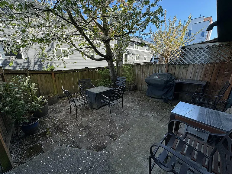 1762 19th Ave S #A — Photo 14